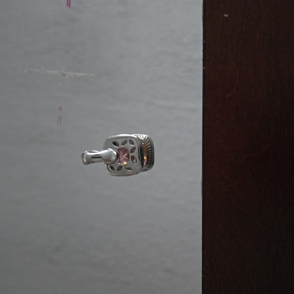 Pink pendent - Picture 2 of 2